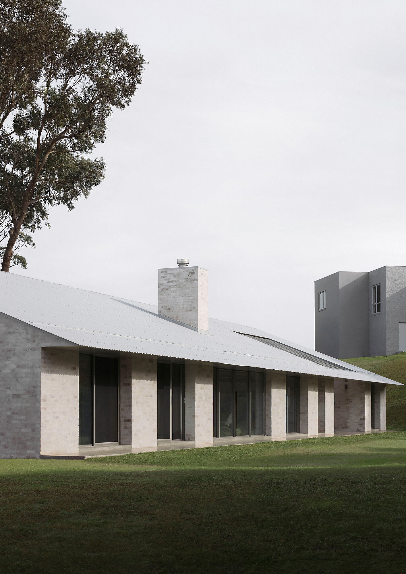 Interior photograph of The Arndt Residence and Artbarn by Ben Hosking